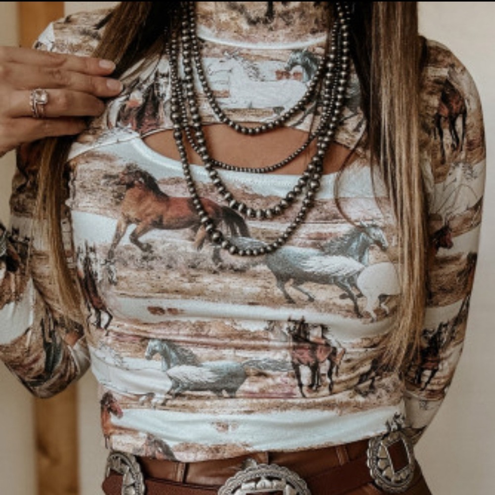 Women’s Horse Crop Top, Western Fashion